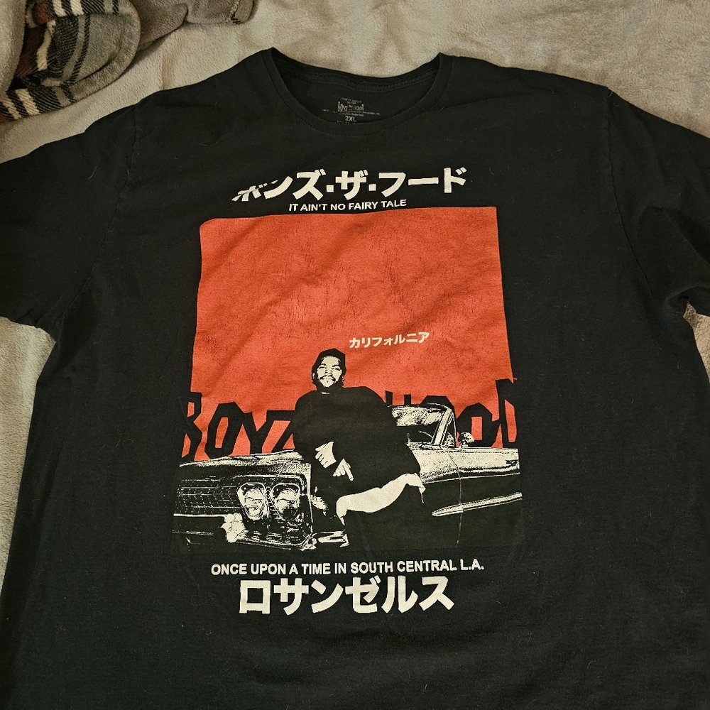 BOYZNTHE HOOD 90's Classic Gangsta Movie Ice Cube Japanese Kanji Graphic Tshirt